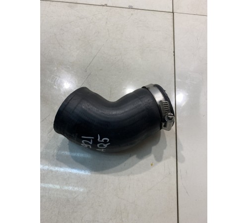 Патрубок системы охлаждения