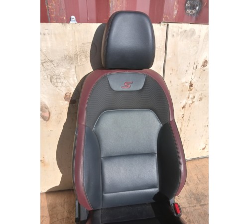 Сиденье переднее правое