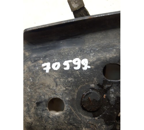 Кронштейн балки(передний)