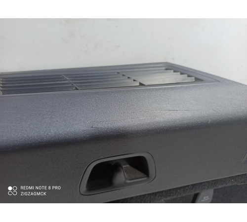 Обшивка багажника (правая)