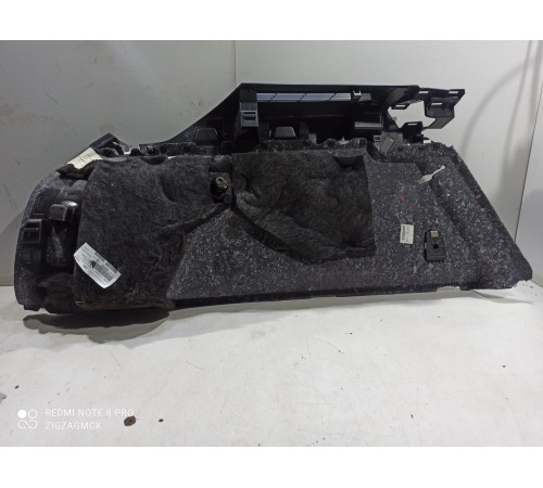 Обшивка багажника (правая)