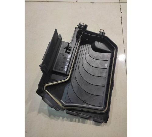 Крышка блока предохранителей