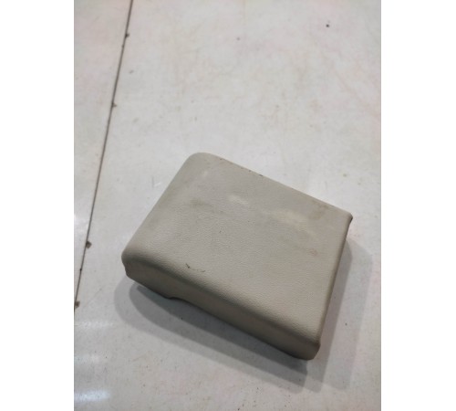 крышка механизма открывания сидения