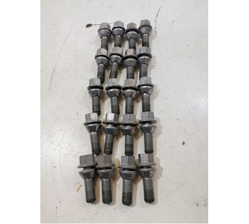 Комплект колёсных болтов 20шт