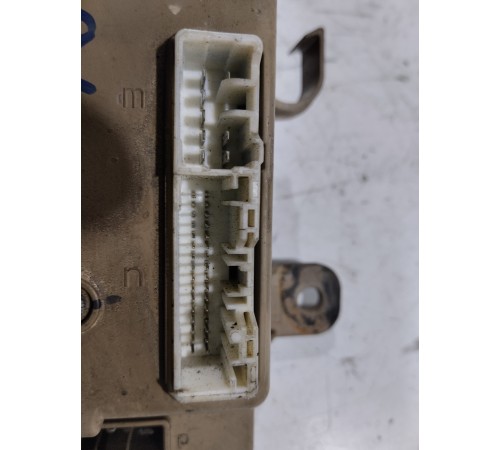 Блок предохранителей (салонный)