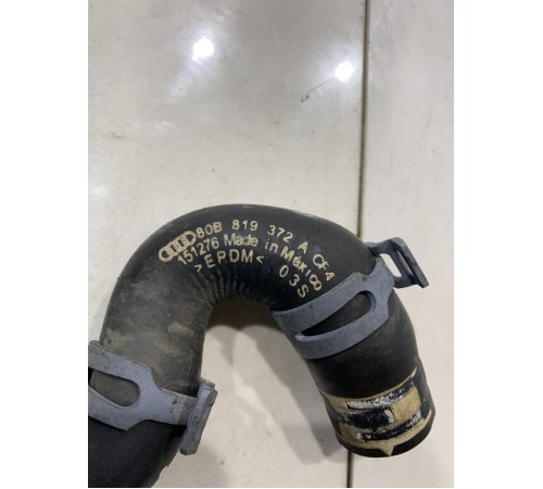 Патрубок системы охлаждения