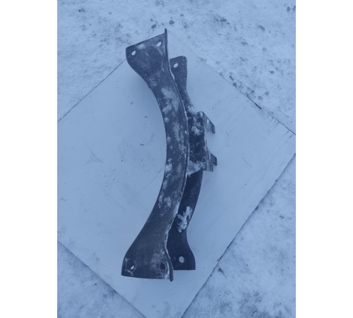 Кронштейн(крепление) рамы передний