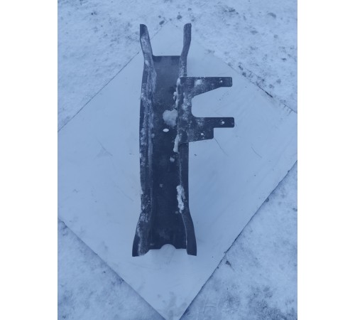 Кронштейн(крепление) рамы передний