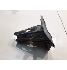 Кронштейн форсунки омывателя фар