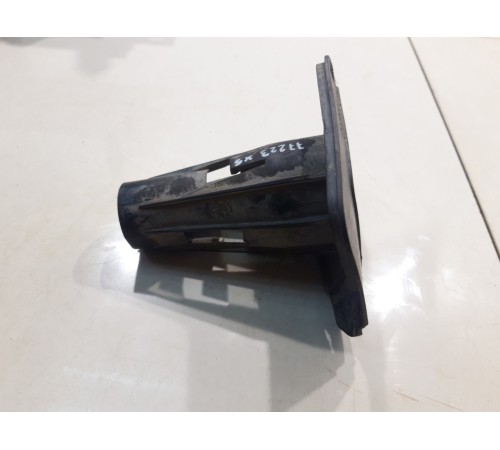 Кронштейн форсунки омывателя фар