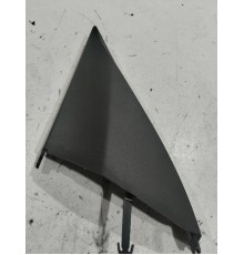 Угол двери внутренний (передний левый)