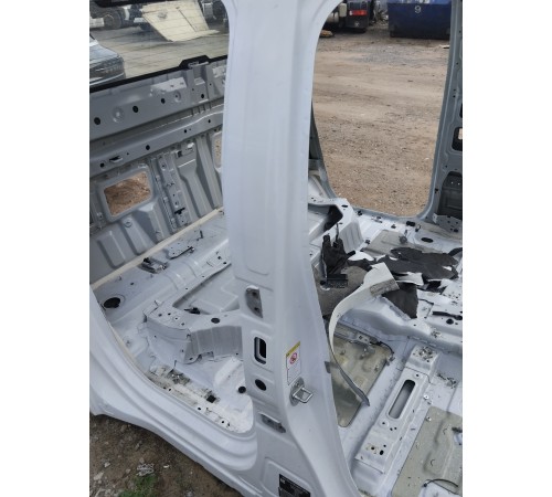 Порог со стойкой правый