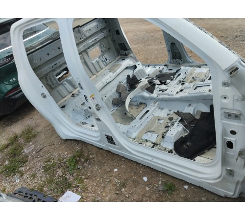 Порог со стойкой правый