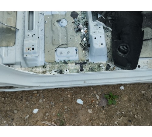 Порог со стойкой правый