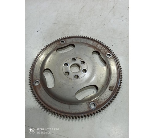 Маховик двигателя