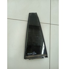 Форточка двери задняя правая