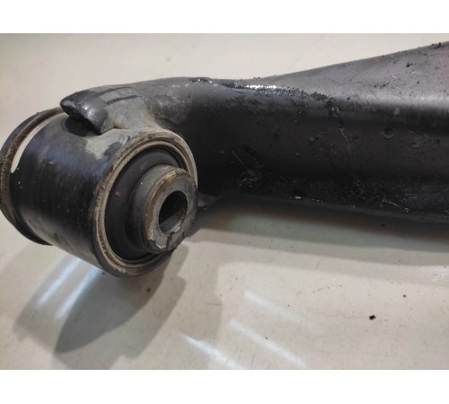 Рычаг подвески (передний, правый, нижний)