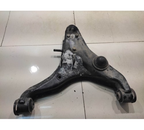 Рычаг подвески (передний, правый, нижний)