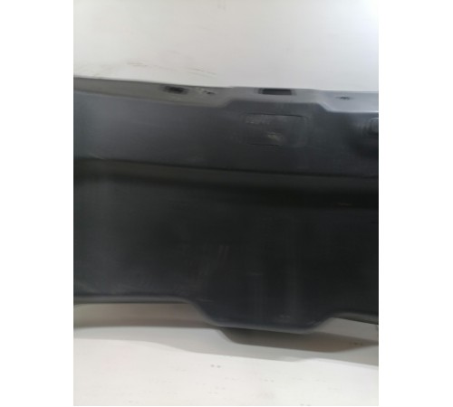 Обшивка крышки багажника