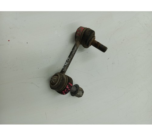 Стойка стабилизатора задняя