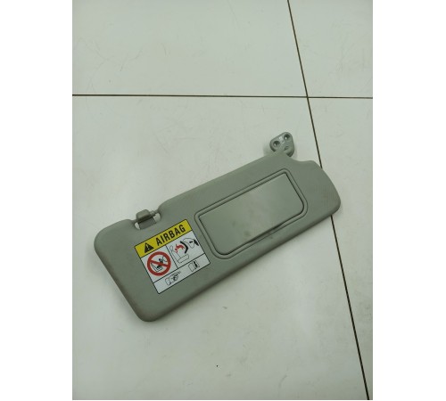 Козырек солнцезащитный правый