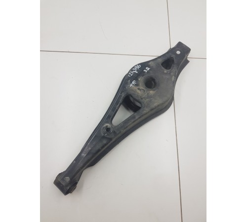 Рычаг подвески задний правый нижний