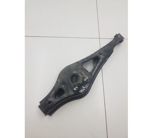 Рычаг подвески задний правый нижний