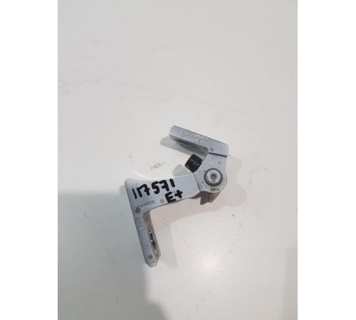 Петля двери передняя правая нижняя