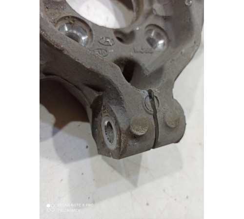 Кулак поворотный(передний правый)