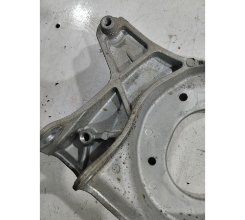 Опора амортизатора(передняя левая)