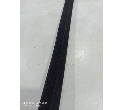 Уплотнитель стекла (задний левый внутренний)