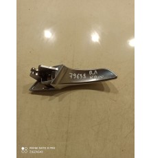 Рычаг ручки двери(передний левый внутренний)