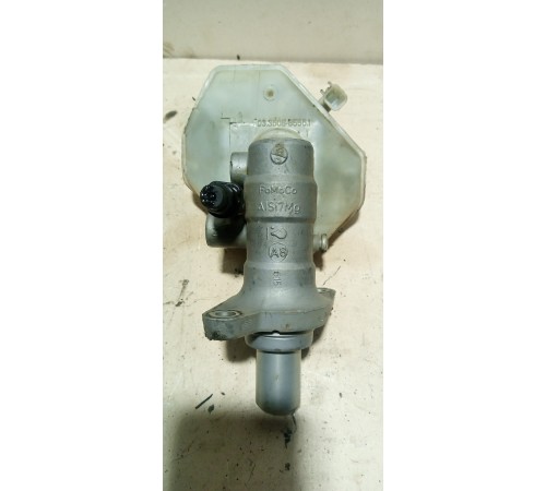 Главный тормозной цилиндр