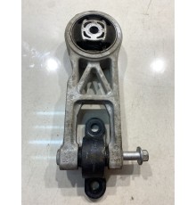 Опора двигателя