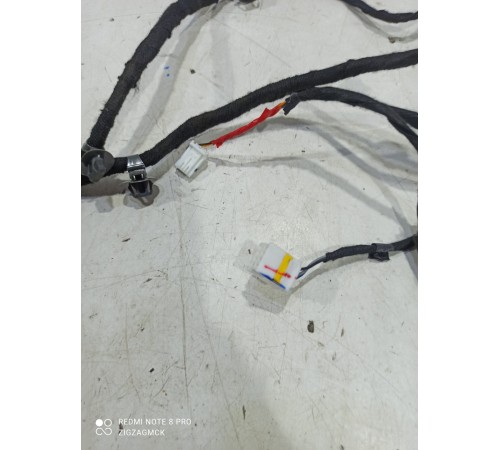 Электропроводка двери (передняя правая)