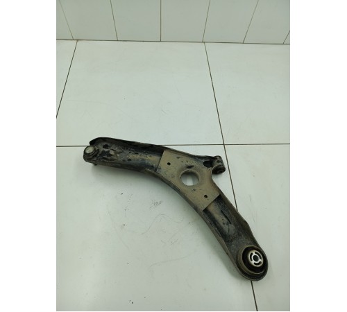 Рычаг подвески передний правый