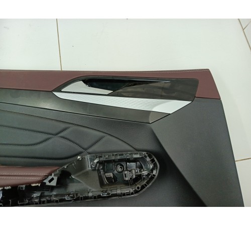 Обшивка двери передняя левая