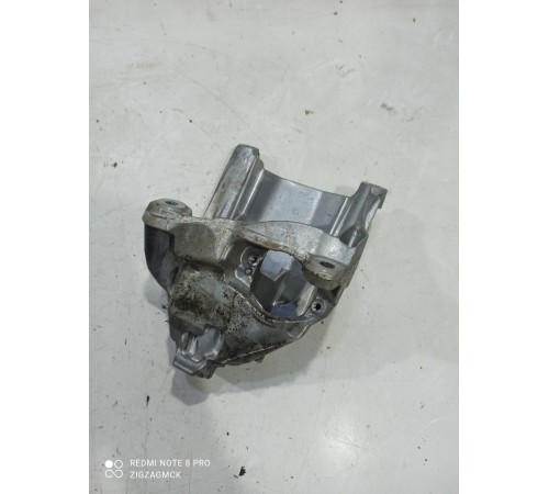 Кронштейн(опора) двигателя