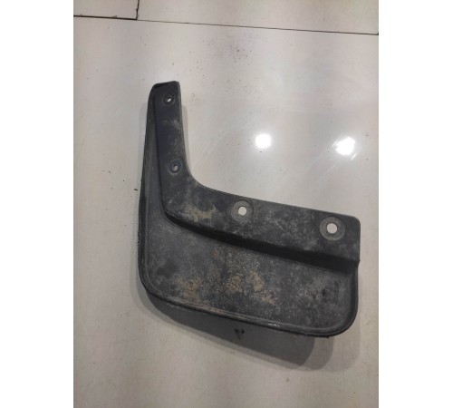 Брызговик (задний, правый)