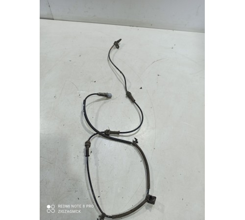 Датчик ABS(передний левый)