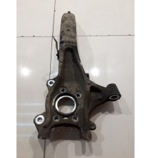 Кулак поворотный (передний, правый)