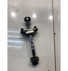 Ограничитель двери (передний, левый)