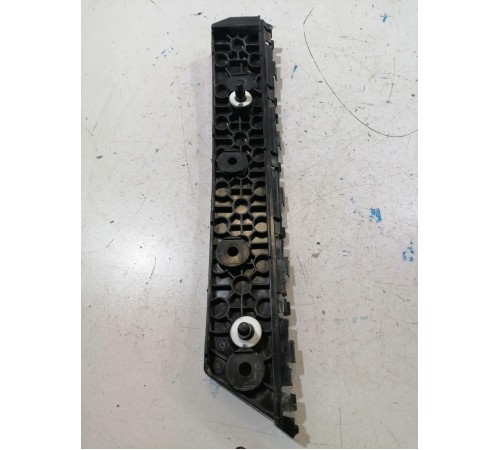 Кронштейн заднего бампера левый