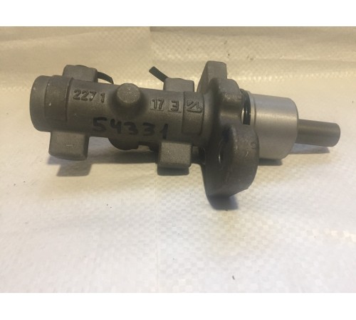 Главный тормозной цилиндр Чери Тигго 3