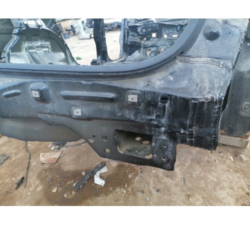 Задняя панель кузова