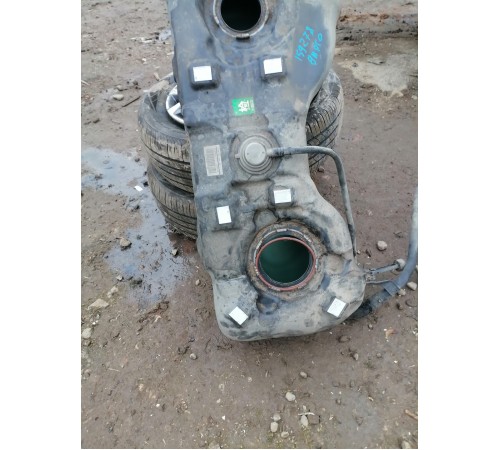 Бак топливный