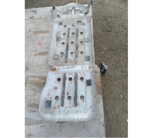 Защита топливного бака металлическая