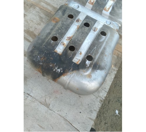 Защита топливного бака металлическая