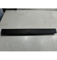 Обшивка крышки багажника верхняя