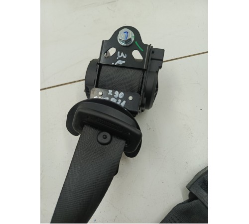 Ремень безопасности задний правый